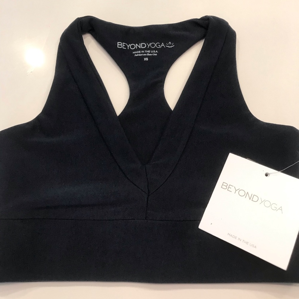 Beyond Yoga Navy Blue Sports Bra Unworn